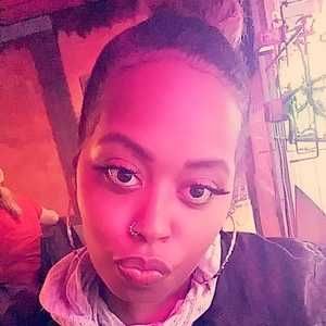 Meet your Posher, Debra